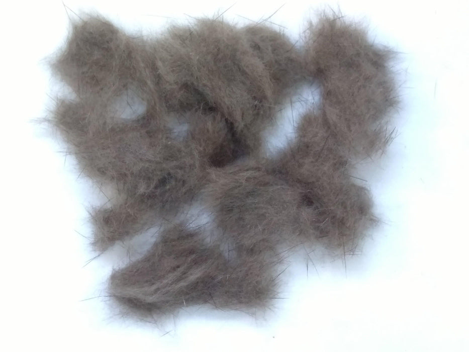 mink dubbing at a maine fly shop