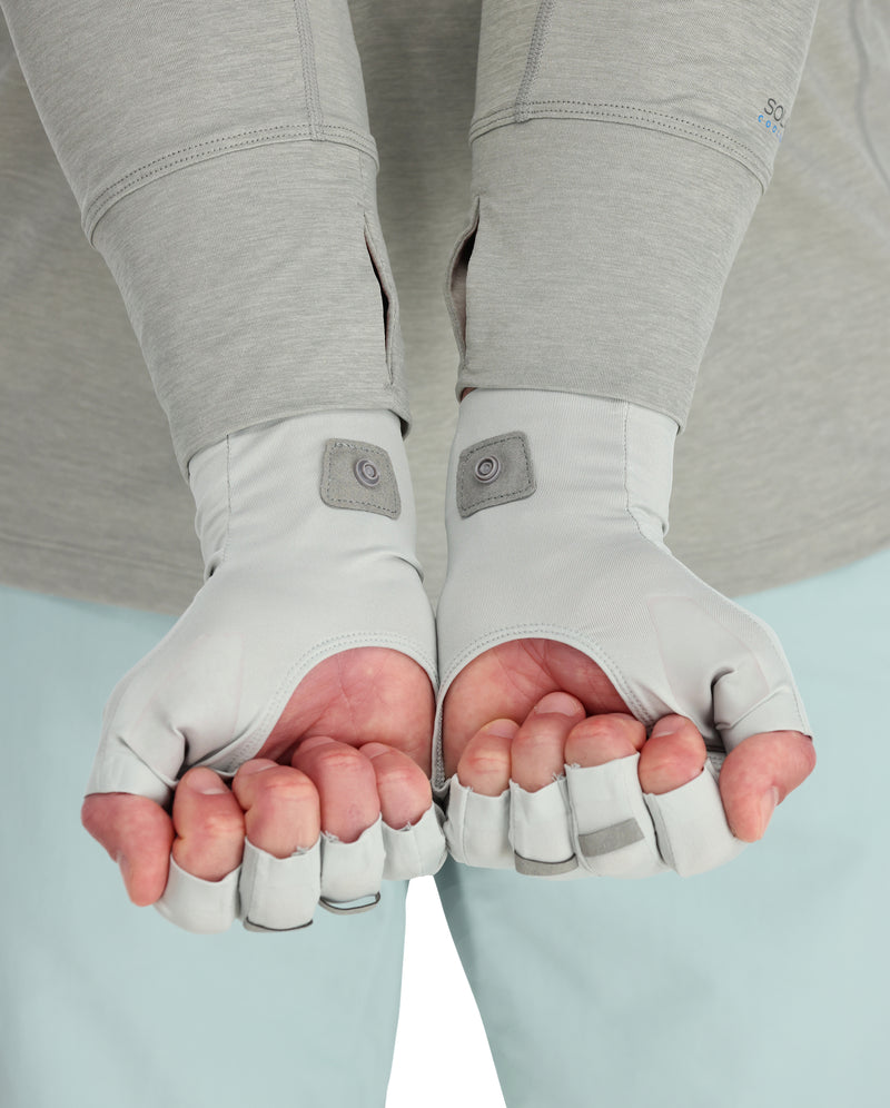 Bugstopper sun glove, light gray and white palm with logo patch on cuff