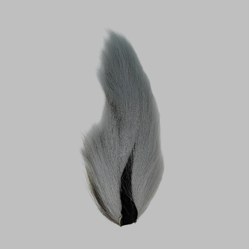 Medium bucktail tuft, gray with dark center