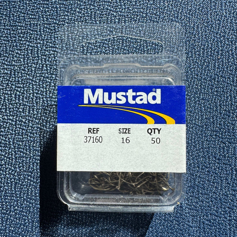MUSTAD 37160 wide gap hooks, size 16, 50 pack in blister