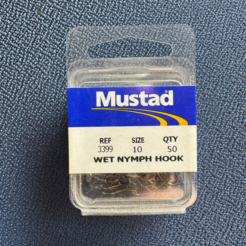 Mustad wet nymph hooks in clear blister pack, size 10, ref 3399