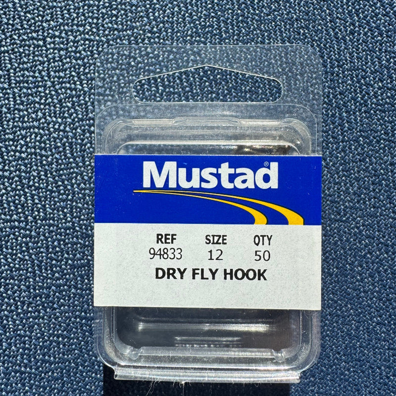 Pack of MUSTAD dry fly hooks, Ref 94833, size 12, qty 50