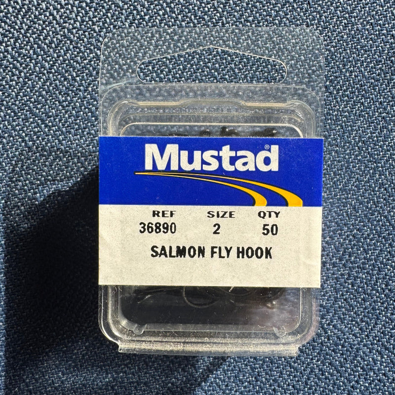 Mustad salmon fly hook in clear plastic box, size 2, qty 50