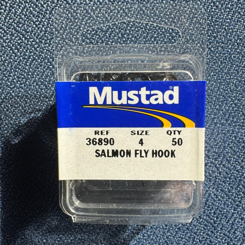 Mustad salmon fly hook in clear plastic box, size 4, qty 50