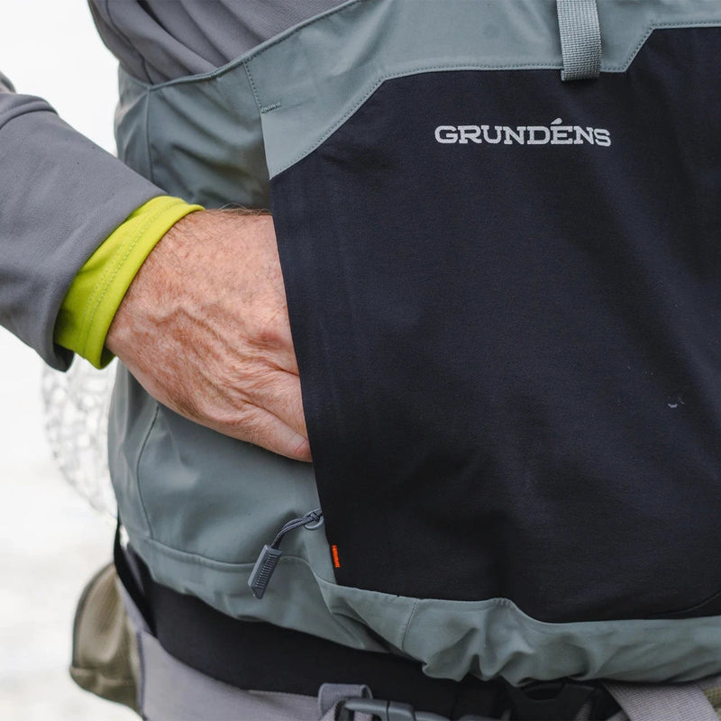 Men's stockingfoot waders chest panel with GRUNDENS logo and gray bib trim