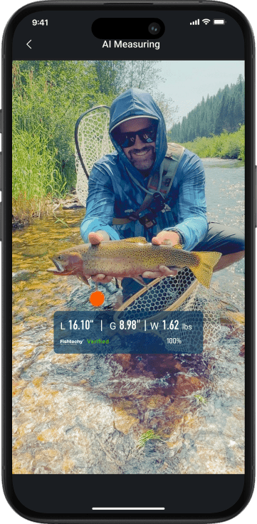 A photo of a phone on which the user uploaded a fish picture to the Flytechy app and received his fish's length, girth, and weight.
