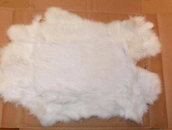 Wapsi whole rabbit skin hide with soft white fur