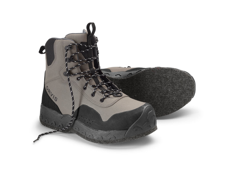 Orvis Clearwater wading boot, light gray upper, black laces, dark toe, textured sole